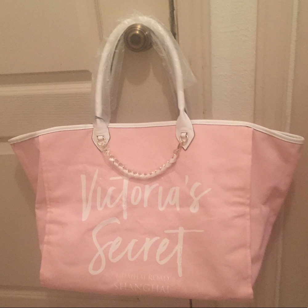 🌺 Victoria’s Secret tote 👜🌺 NEW